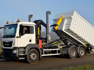 palfinger-hookloader-and-skiploader