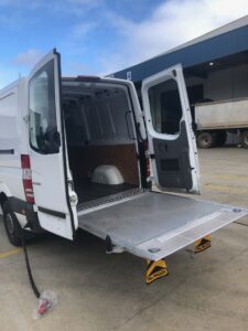 MBB500Van_3-rotated